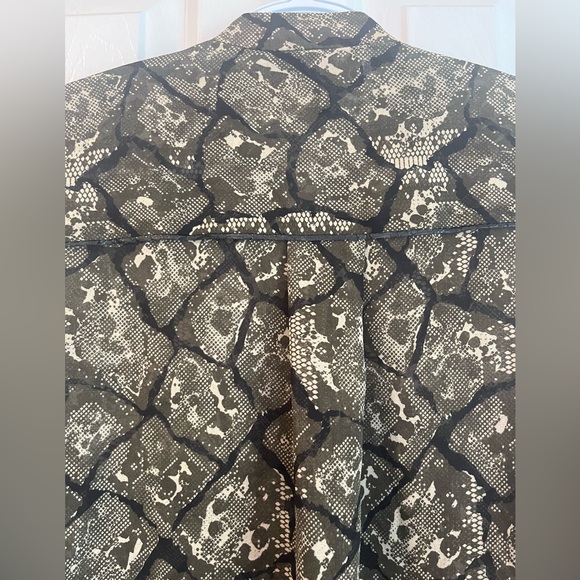 PJK Patterson J Kincaid | Sheer Blouse - Picture 4 of 14